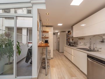 Venta depto 4 amb balcon cochera Palermo Botanico
