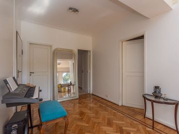 Venta depto 4 amb balcon cochera Palermo Botanico