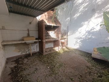 Venta Local Comercial y Oficinas Alberdi Córdoba