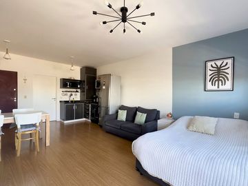 VENTA MONOAMBIENTE CON BALCÓN EN PALERMO HOLLYWOOD