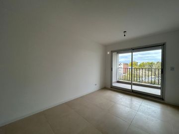 VENTA DEPTO 3 AMB. C/BALCÓN Y COCHERA - ITUZAINGÓ