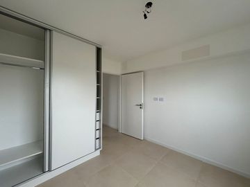 VENTA DEPTO 3 AMB. C/BALCÓN Y COCHERA - ITUZAINGÓ