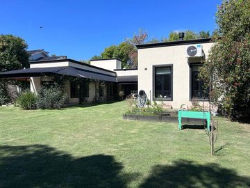Venta Casa Club de Campo Los Puentes Lujan Ap Cred