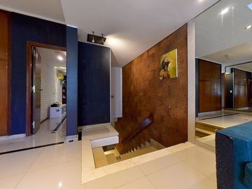 VENTA CASA 5 AMB BELGRANO R COCH/ASCENSOR PERMUTA