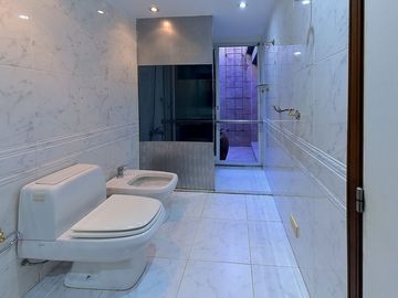 VENTA CASA 5 AMB BELGRANO R COCH/ASCENSOR PERMUTA