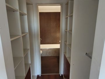 DEPARTAMENTO PISO COMPLETO 4 AMB. C/COCHERA LANUS