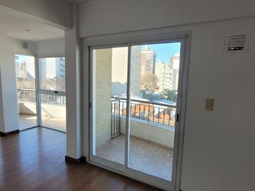 DEPARTAMENTO PISO COMPLETO 4 AMB. C/COCHERA LANUS