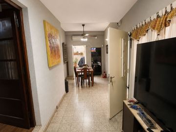 CASA L/PROPIO+ RECICLADA HACE 6 AÑOS-5 AMB+COCH