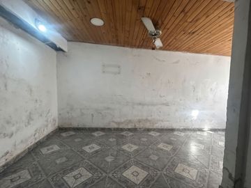 LOCAL COMERCIAL + VIVIENDA