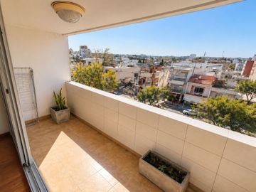DEPTO 4 AMB EN LANUS OESTE - APTO CREDITO