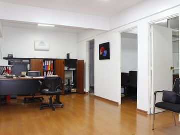 OFICINA EN VENTA EN BELGRANO, 2 COCHERAS-PERMUTA