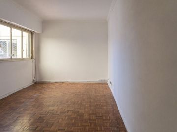 Venta 2  amb. Belgrano, muy  luminoso