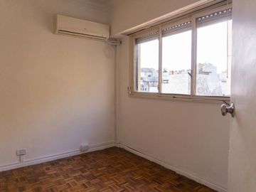 Venta 2  amb. Belgrano, muy  luminoso