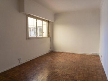 Venta 2  amb. Belgrano, muy  luminoso