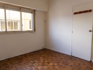 Venta 2  amb. Belgrano, muy  luminoso
