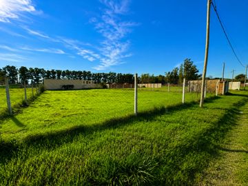 LOTE EN VENTA EN BARRIO 