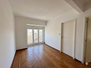 DEPARTAMENTO 5 AMBIENTES - LA PERLA -APTO CREDITO