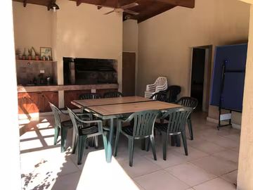VENTA CASA CHACRAS URIBELARREA 5 AMB PISCINA