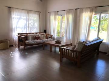 VENTA CASA CHACRAS URIBELARREA 5 AMB PISCINA