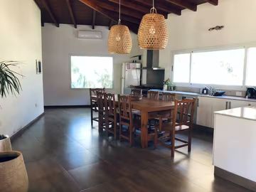 VENTA CASA CHACRAS URIBELARREA 5 AMB PISCINA