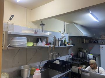 VENTA LOCAL GASTRONÓMICO COLEGIALES