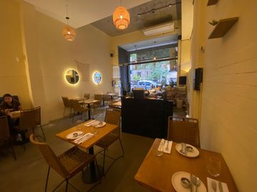 VENTA LOCAL GASTRONÓMICO COLEGIALES