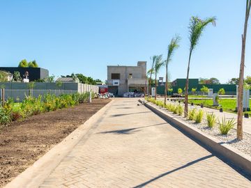 LOTE VENTA ITUZAINGO BARRIO CERRADO FINANCIA 372M2