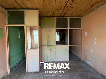 OFICINA EN VENTA PEATONAL ARTURO ILLIA 172