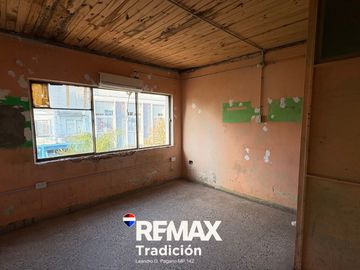 OFICINA EN VENTA PEATONAL ARTURO ILLIA 172