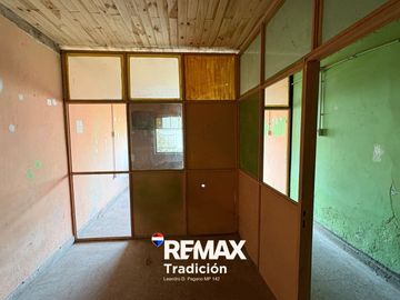 OFICINA EN VENTA PEATONAL ARTURO ILLIA 172