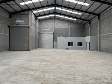 BODEGA INDUSTRIAL EN VENTA EN MAGNA PARK 2, SANTA CATARINA