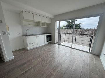Ph de 1 ambiente con balcón y cochera a estrenar en Dorrego y Alvarado