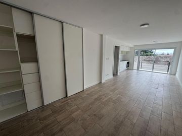Ph de 1 ambiente con balcón y cochera a estrenar en Dorrego y Alvarado