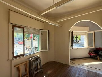 VENTA LOCAL EN COGHLAN/BELGRANO R