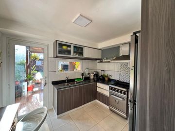 VENTA CASA 4 AMB JARDIN DE PERALTA RAMOS PERMUTA
