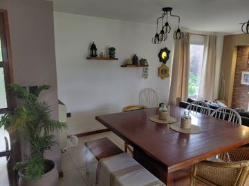 VENTA CASA 4 AMB JARDIN DE PERALTA RAMOS PERMUTA
