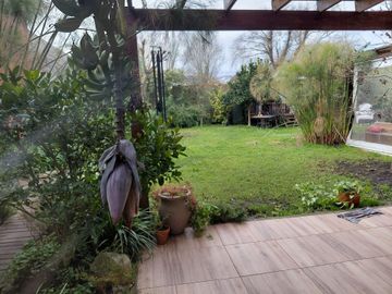 VENTA CASA 4 AMB JARDIN DE PERALTA RAMOS PERMUTA
