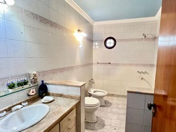 VENTA-2 CASAS SOBRE LOTE PROPIO-VALOR OPORTUNIDAD!