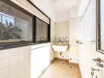VENTA SEMIPISO 4 AMBIENTES- COLEGIALES