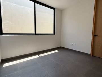 Casa Amwa en Venta en Yucatán Country Club