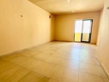 Town House en Venta en Temozón Norte | Piscina + 3 Niveles