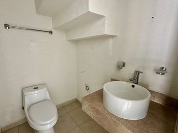 RENTA CASA RINCONES DEL MARQUES PRIVADA SEGURIDAD CERCA PARQUE INDUSTRIAL QUINTANA