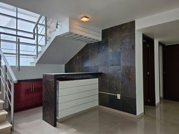 CASA EN VENTA EN CIUDAD SATELITE EN CALLE CERRADA