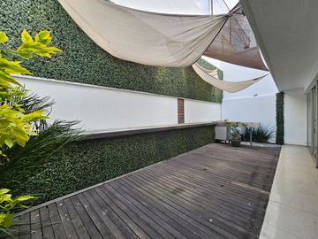 CASA EN VENTA EN CIUDAD SATELITE EN CALLE CERRADA