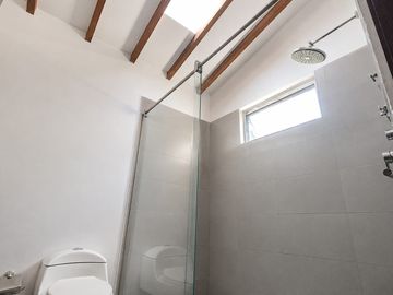 Casa en venta El Retiro | con jardín privado