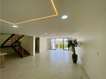 VENTA DE CASA EN LOMAS DE ANGELOPOLIS