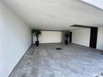 VENTA DE CASA EN LOMAS DE ANGELOPOLIS