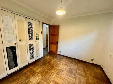 CASA DE TRES PISOS, 3D 3B UBICADA EN CONDOMINIO LA VIÑITA