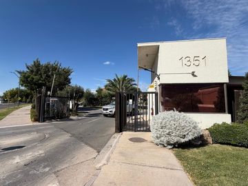 CASA 4D 3B CONDOMINIO COSTANERA LAGUNA DEL SOL PADRE HURTADO