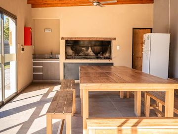 Departamento en Venta en Housing Zona Sur, un dormitorio con cochera, seguridad y SUM